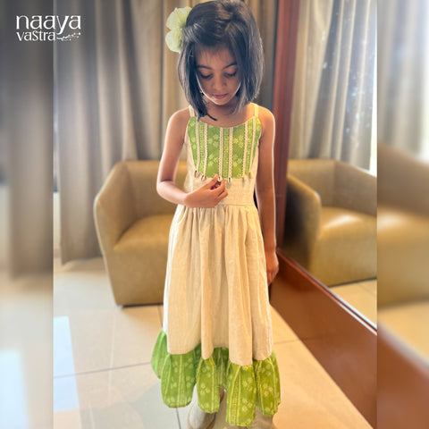 off white and green sleeveless frock for kids